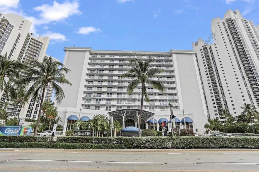 Oceanfront With Balcony Sunny Isles - Spectacular! Apartment Miami Beach Exterior photo